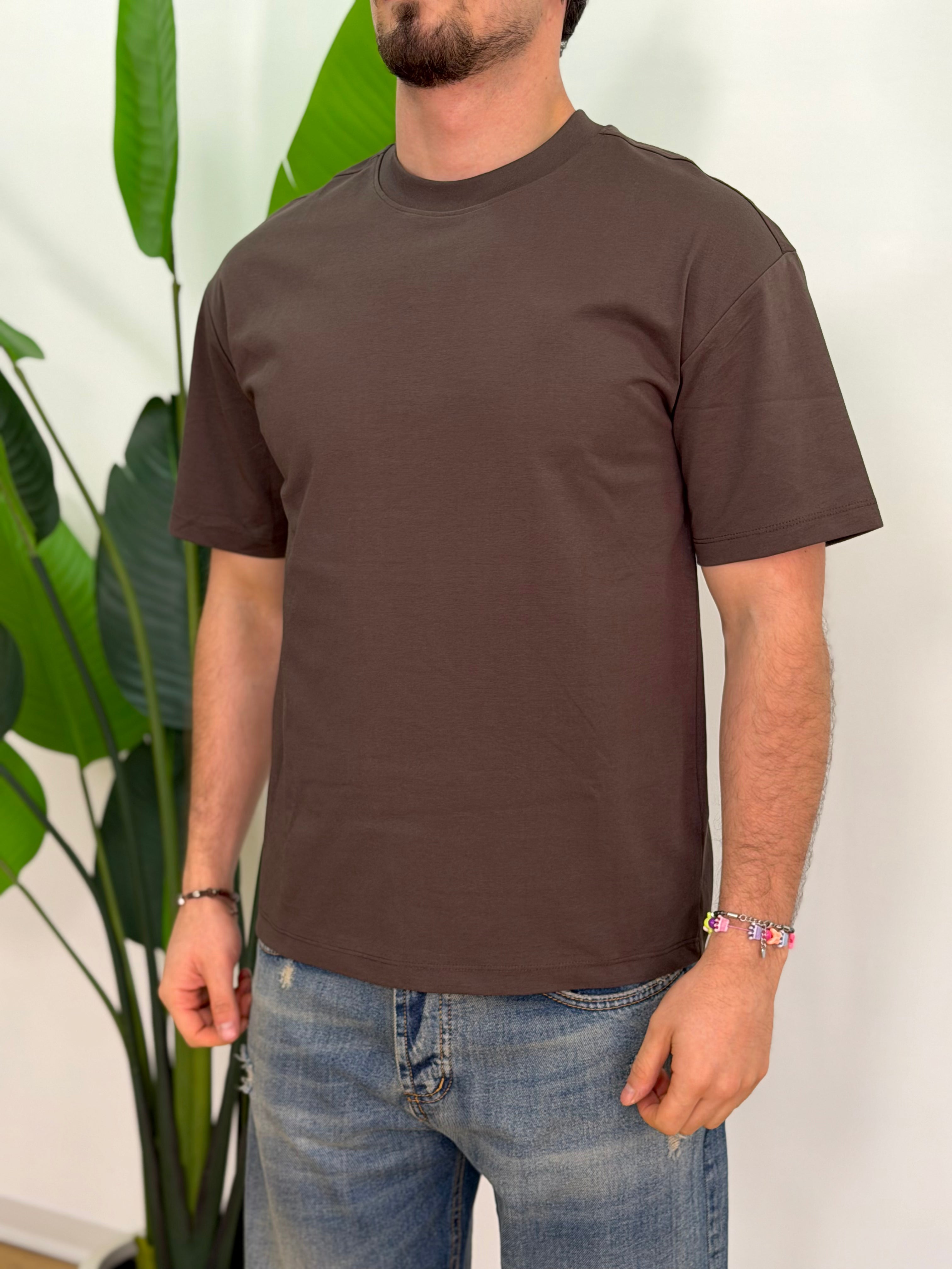 T-SHIRT CROP